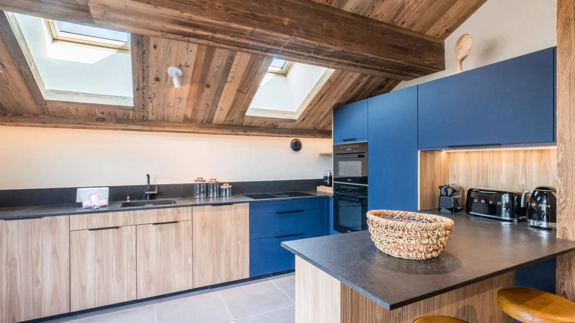 Appartement Spacieux Avec Hammam Et Parking, Proche Des Pistes A Meribel - Fr-1-565-104 Les Allues 0*,