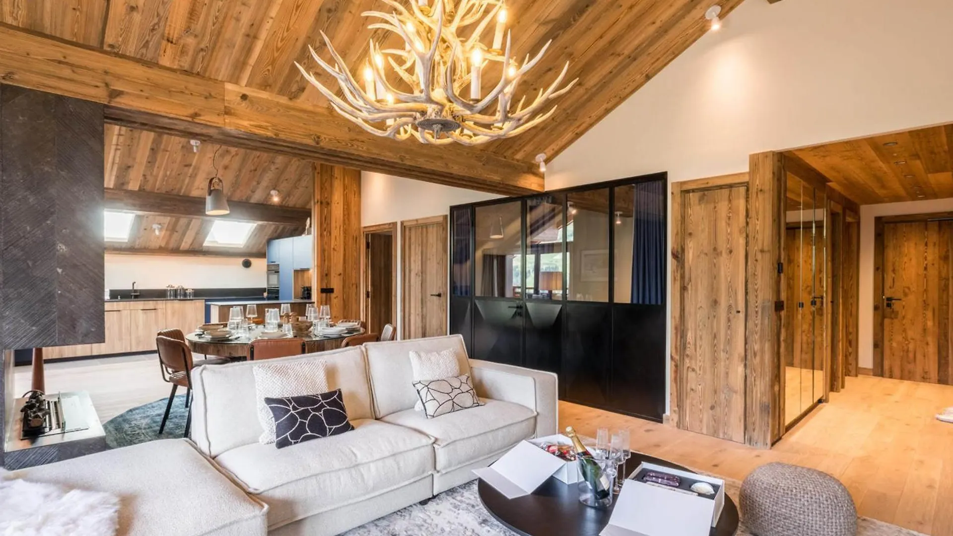 Appartement Spacieux Avec Hammam Et Parking, Proche Des Pistes A Meribel - Fr-1-565-104 Les Allues Apartment